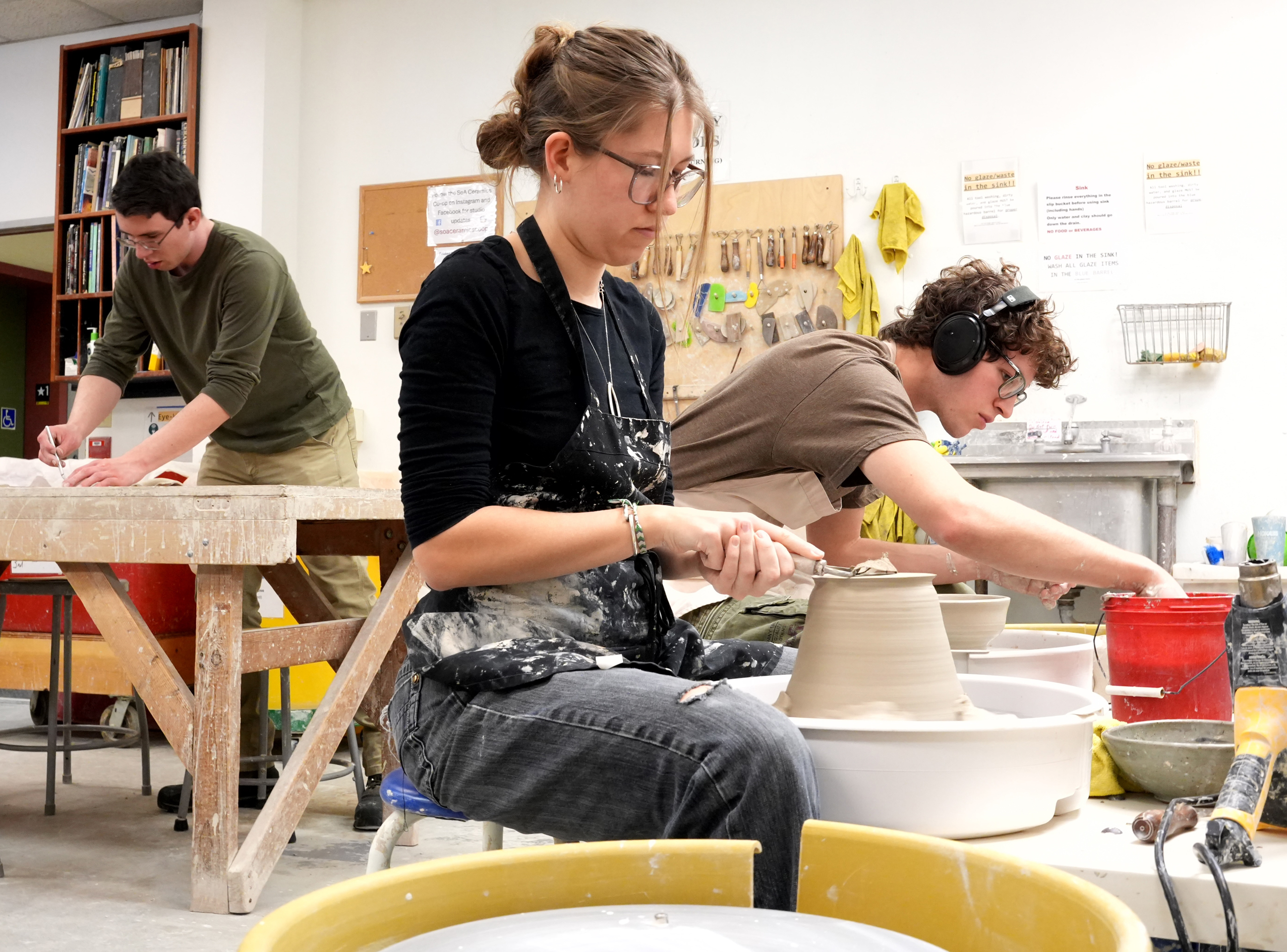 Students throwing pots
